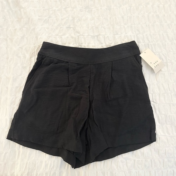 NWT a new day High Rise Gauze Shorts Black - Picture 2 of 7